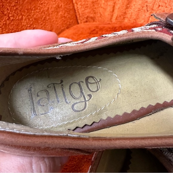 Leather casual slip on with woven tapestry and leather upper F Troop Size 7.5 - Picture 3 of 10